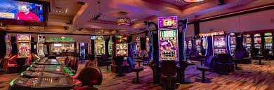 Filipino player joining a 650 ph Live Casino baccarat table on a mobile browser